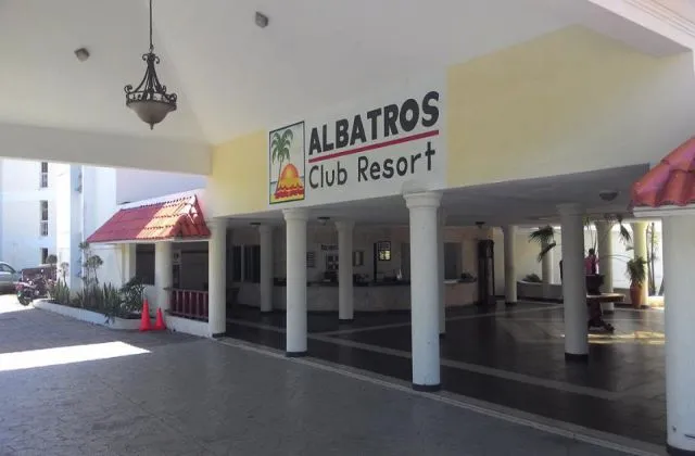 Hotel Albatros Club Resort entree